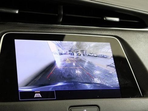 Certified 2022 Cadillac XT4 Luxury w/ Cold Weather Package image 15