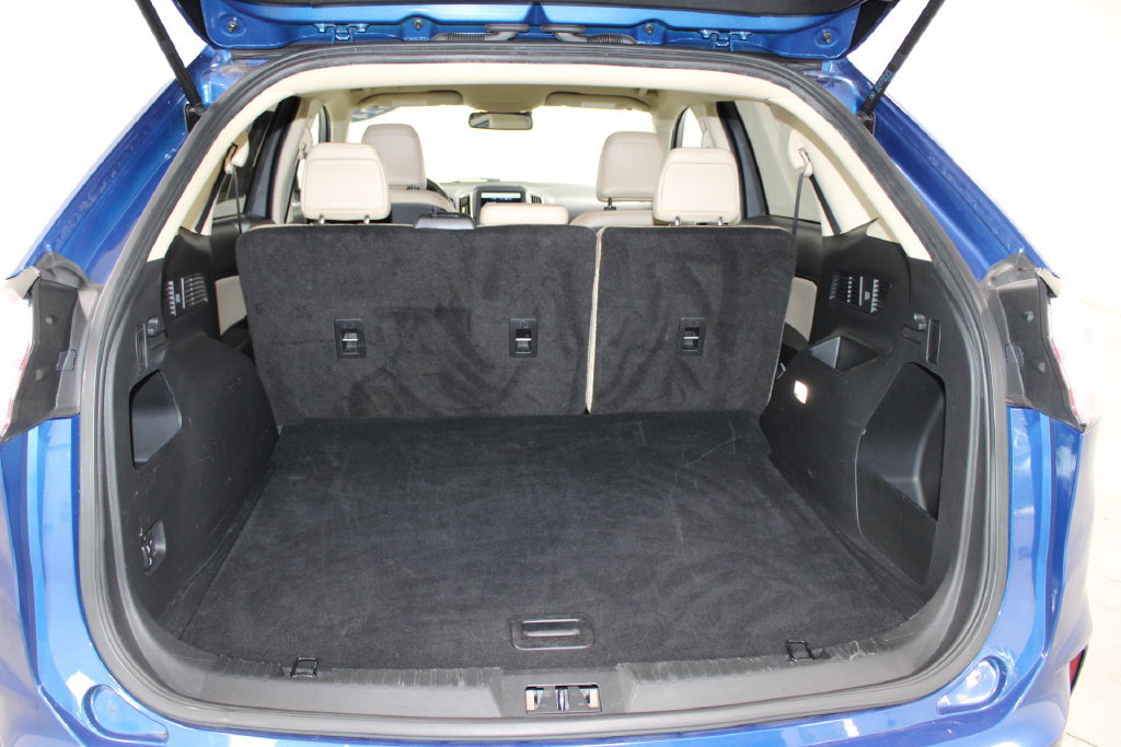 Used 2024 Ford Edge SEL AWD/4WD image 14