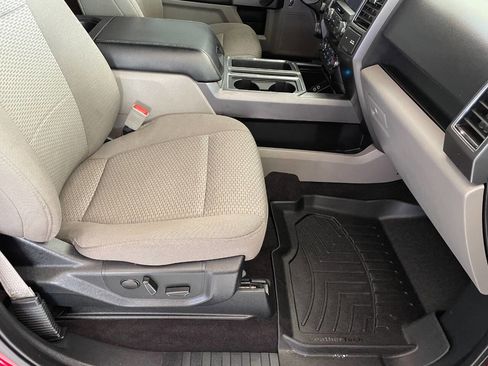 Used 2019 Ford F150 XLT w/ Equipment Group 302A Luxury image 31