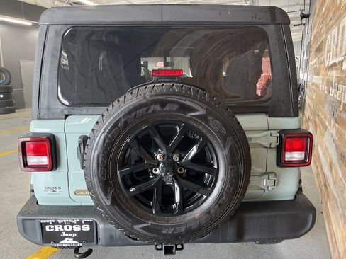 Used 2023 Jeep Wrangler Freedom Edition image 17