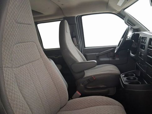 Used 2024 Chevrolet Express 3500 LT w/ LT Preferred Equipment Group image 14