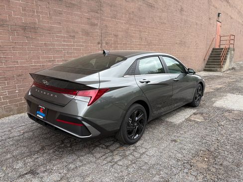 New 2026 Hyundai Elantra SEL Sport Premium FWD image 5