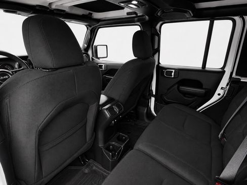 Used 2023 Jeep Wrangler Unlimited w/ Cold Weather Group AWD/4WD image 26