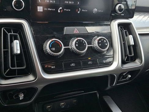 Used 2022 Kia Sorento LX image 21