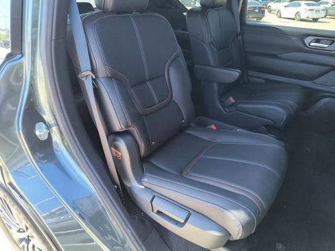 New 2026 Nissan Armada SL w/ Captain's Chari Seat Package AWD/4WD image 16