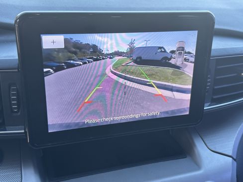 Used 2021 Ford Explorer XLT w/ Equipment Group 202A image 27