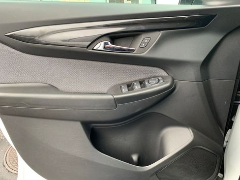 Used 2025 Chevrolet TrailBlazer LT w/ Driver Confidence Package image 20