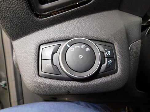 Used 2018 Ford Escape SEL image 20