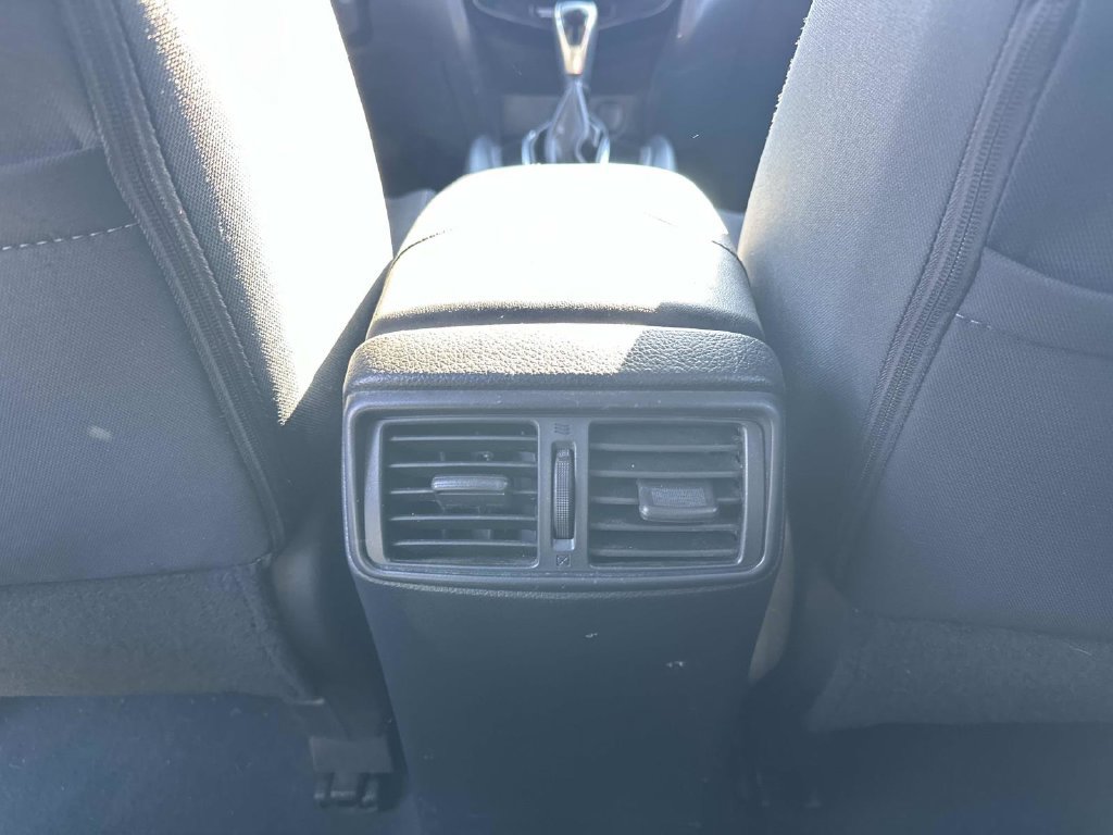 Used 2019 Nissan Rogue SV AWD/4WD image 14