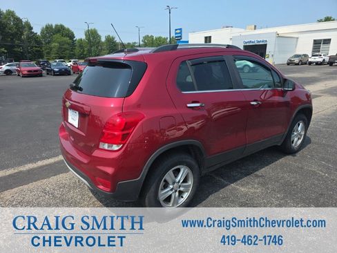 Used 2019 Chevrolet Trax LT w/ LT Convenience Package AWD/4WD image 7