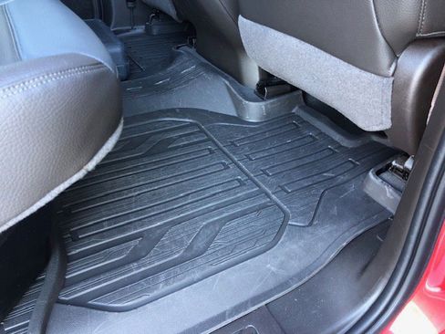 Used 2023 GMC Sierra 3500 Denali w/ Denali Ultimate Package image 28