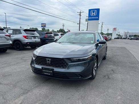 Used 2024 Honda Accord EX image 1