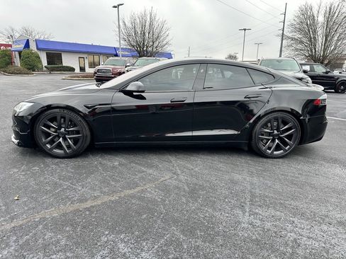 Used 2021 Tesla Model S Plaid image 8