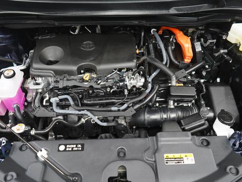 Used 2025 Toyota Sienna XLE AWD/4WD image 32