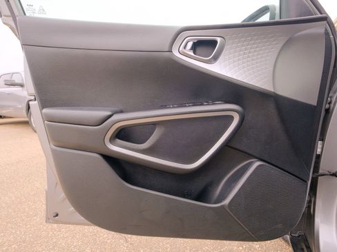 Used 2022 Kia Soul LX w/ Technology Package image 27