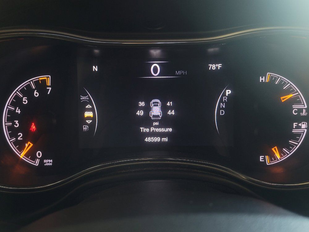 Used 2019 Jeep Grand Cherokee Laredo RWD image 23