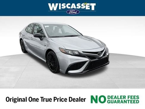 Used 2024 Toyota Camry SE image 18