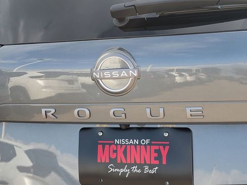 New 2026 Nissan Rogue SV FWD image 7