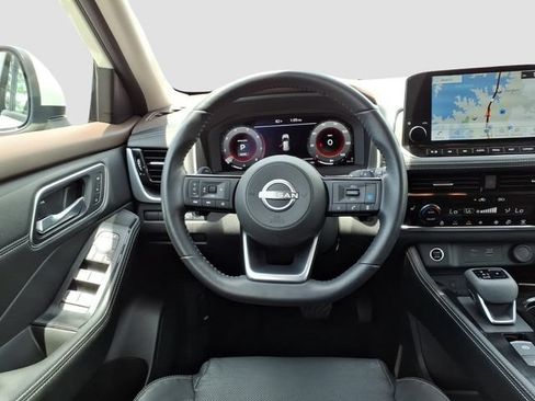 Used 2023 Nissan Rogue Platinum w/ Platinum Premium Package AWD/4WD image 30
