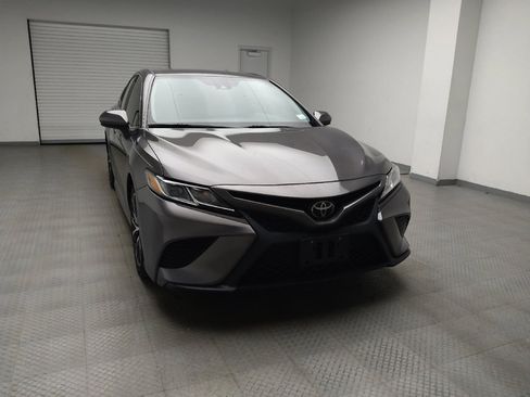 Used 2019 Toyota Camry SE image 14
