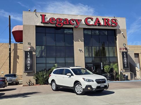 Used 2018 Subaru Outback 2.5i Premium image 2