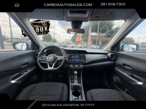 Used 2024 Nissan Kicks SV FWD image 9