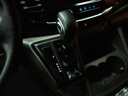 Used 2024 Ford Transit 350 XLT image 17