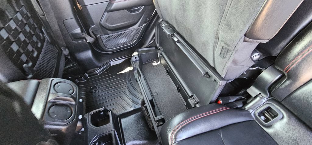 Used 2020 Jeep Gladiator Rubicon AWD/4WD image 36