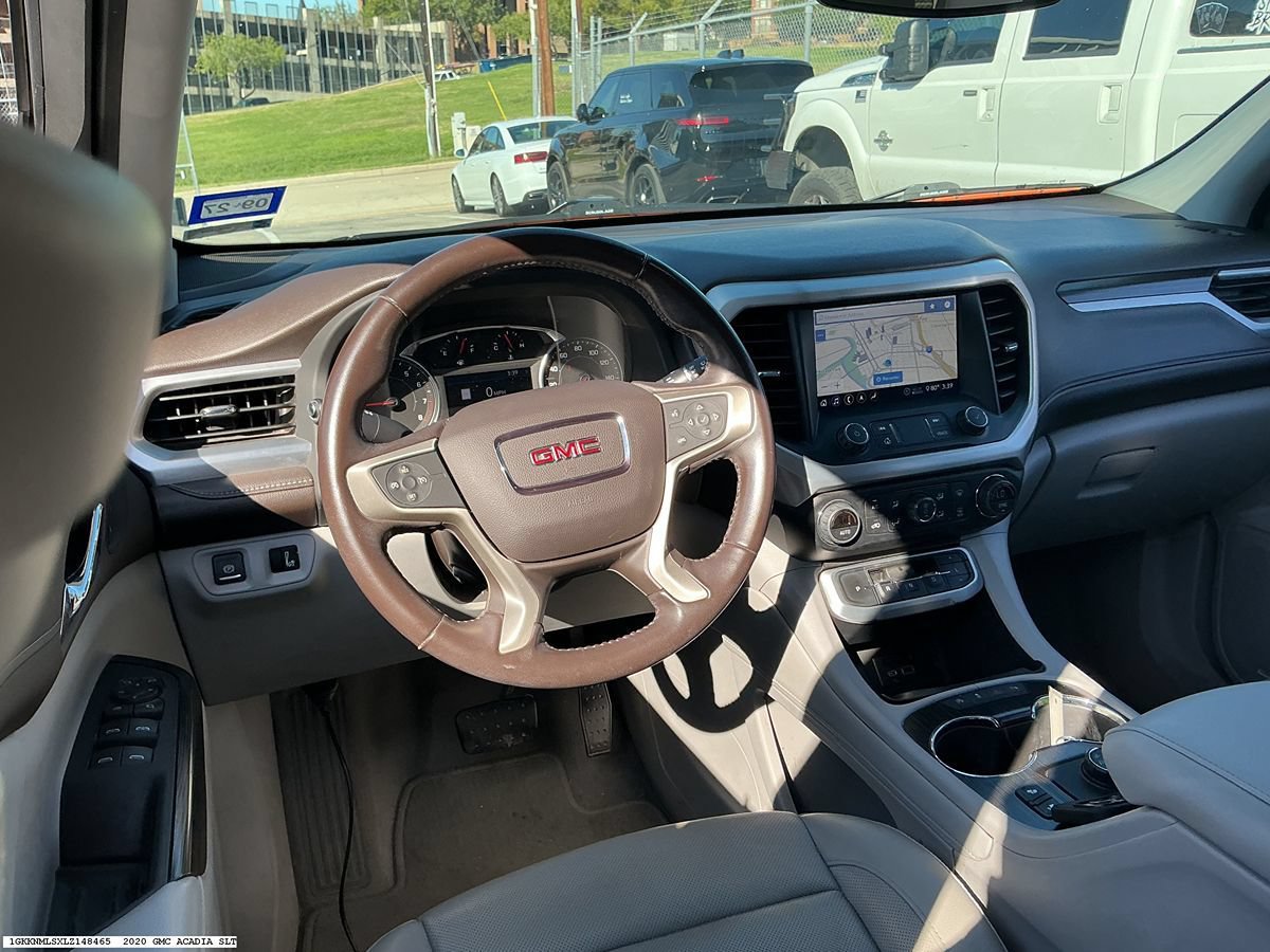 Used 2020 GMC Acadia SLT w/ Premium Package FWD image 12
