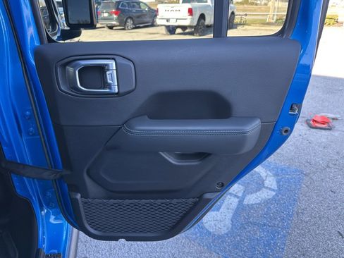 Used 2024 Jeep Wrangler Unlimited Rubicon 4xe image 44