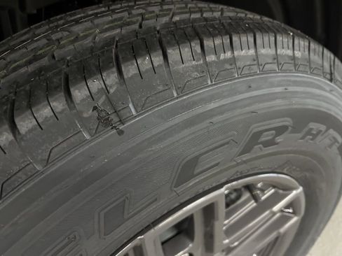 New 2026 Jeep Gladiator Sport image 14