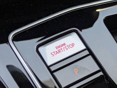 New 2025 Volkswagen GTI Autobahn image 15