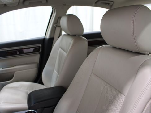 Used 2008 Lincoln MKZ FWD image 4