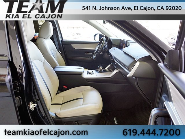 Used 2025 MAZDA CX-70 Plug-In Hybrid w/ Premium Pkg AWD/4WD image 13