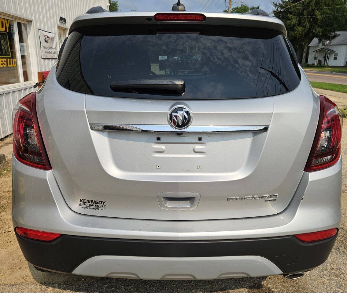 Used 2020 Buick Encore Preferred AWD/4WD image 2