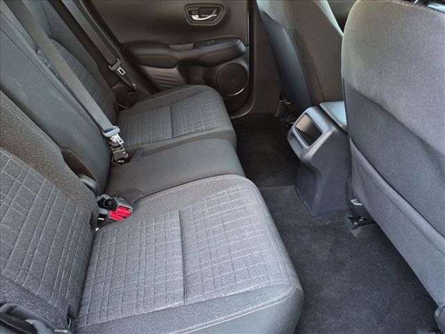Certified 2027 Honda HR-V LX image 18