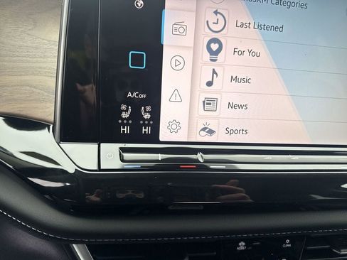 New 2026 Volkswagen Atlas SE image 36