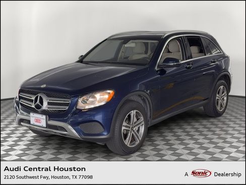 Used 2019 Mercedes-Benz GLC 300 image 1