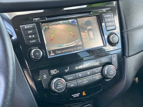 Used 2018 Nissan Rogue SL w/ Premium Package AWD/4WD image 20