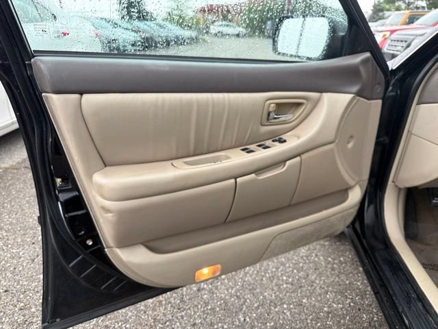 Used 2001 Toyota Avalon XL w/ Option Pkg 3 FWD image 16