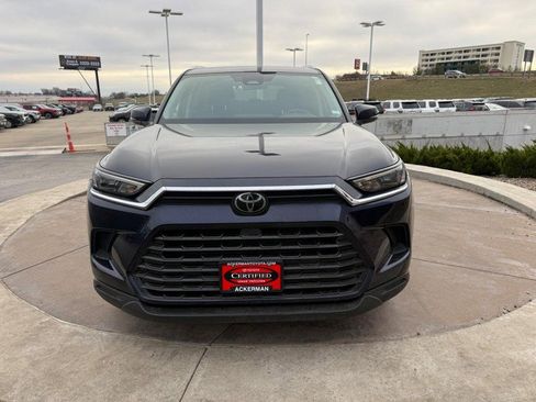 Certified 2024 Toyota Grand Highlander AWD image 12