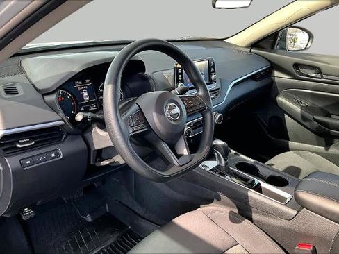 Certified 2024 Nissan Altima 2.5 S FWD image 18