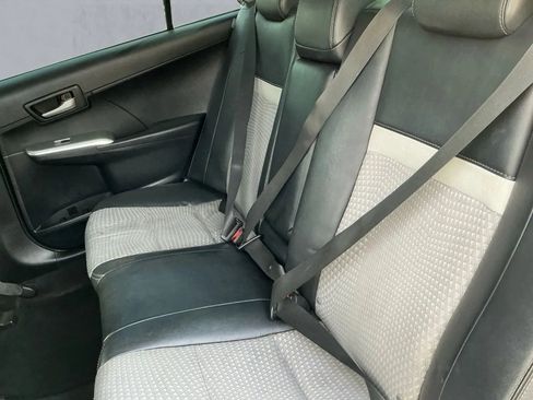 Used 2012 Toyota Camry SE image 15