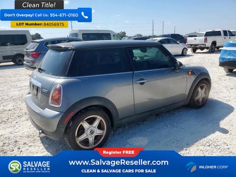 Used 2010 MINI Cooper Hardtop FWD image 4