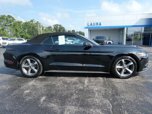 Used 2015 Ford Mustang Convertible w/ Equipment Group 051A RWD image 4
