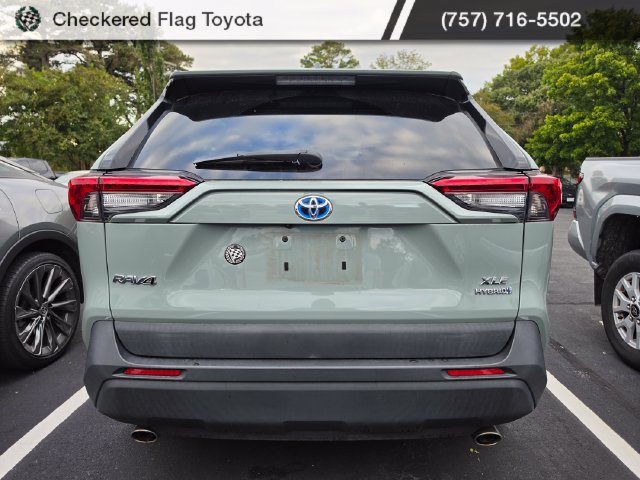 Used 2021 Toyota RAV4 XLE w/ Convenience Package AWD/4WD image 5