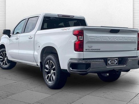 Used 2023 Chevrolet Silverado 1500 LT AWD/4WD image 10