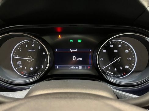 Used 2020 Buick Encore GX Preferred w/ Cold Weather Comfort Package AWD/4WD image 5