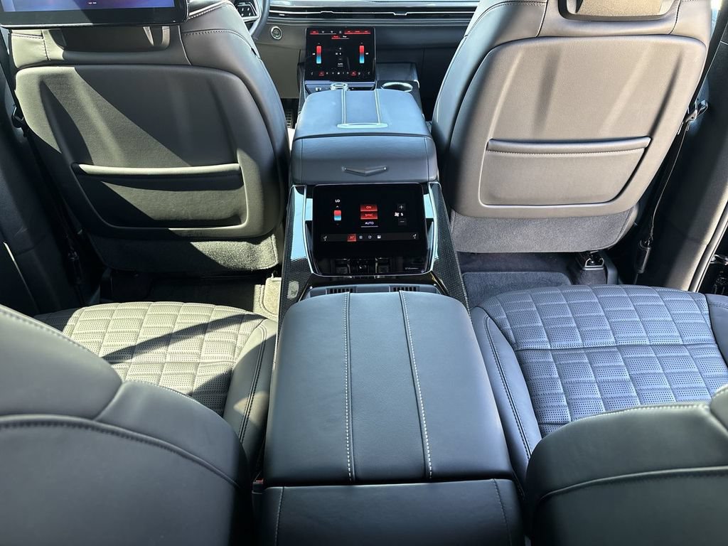 Certified 2025 Cadillac Escalade V AWD/4WD image 27
