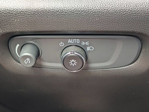 Used 2023 Chevrolet Traverse Premier w/ Redline Edition FWD image 28